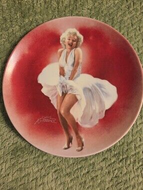 Marilyn Monroe Collectible Plate with Red Lip Print